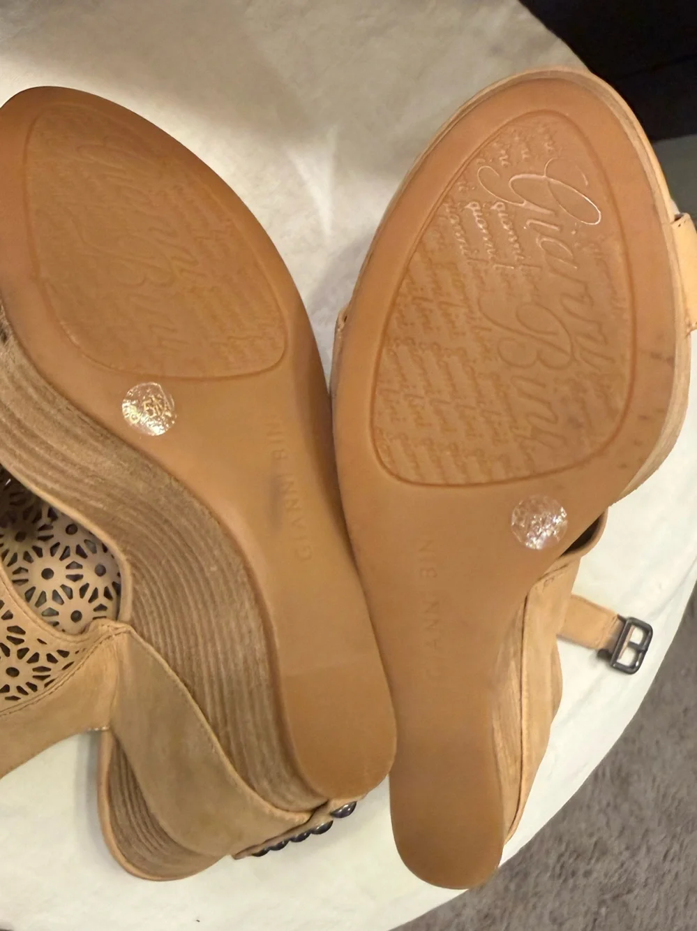 Gianni Bini Tan Leather Laser Cut Wedge Sandals Size 8.5